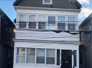 22 Harrison St, Mount Vernon, NY 10550
