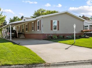 154 Island Dr, Elyria, OH 44035