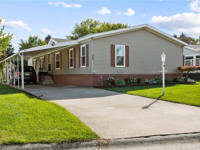 154 Island Dr, Elyria, OH, 44035