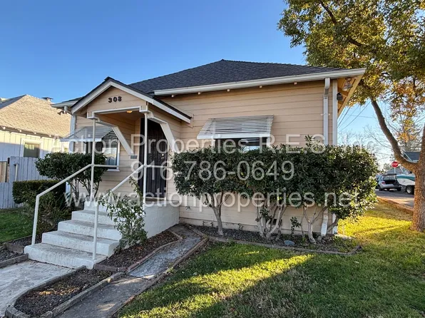 308 Hill Ave, Roseville, CA 95678