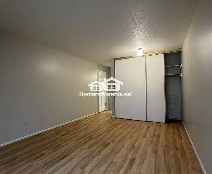 4648 Cedar Lake Rd S #1 — Photo 9