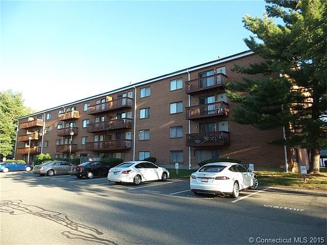 1st image of 2210 Harbor View Dr #210