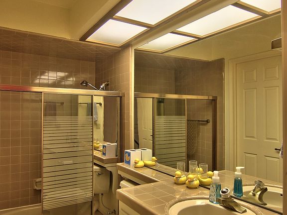 4th image of 8004 Sawgrass Cir