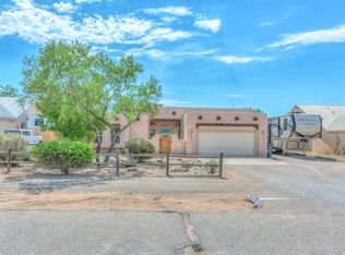 2154 Monterrey Rd NE, Rio Rancho, NM 87144