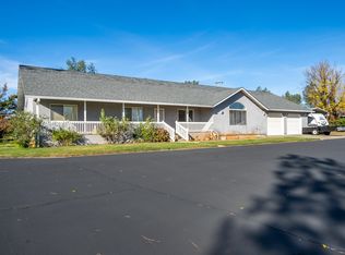 11782 Neal Ln, Redding, CA