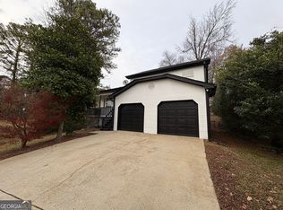110 Mona Ct, Lawrenceville, GA 30044