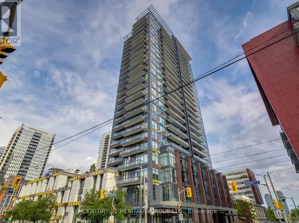 225 Sackville St #1508, Toronto, ON M5A 0B9