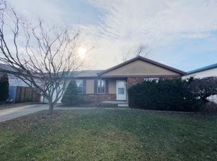 5885 Glennon Dr, Galloway, OH