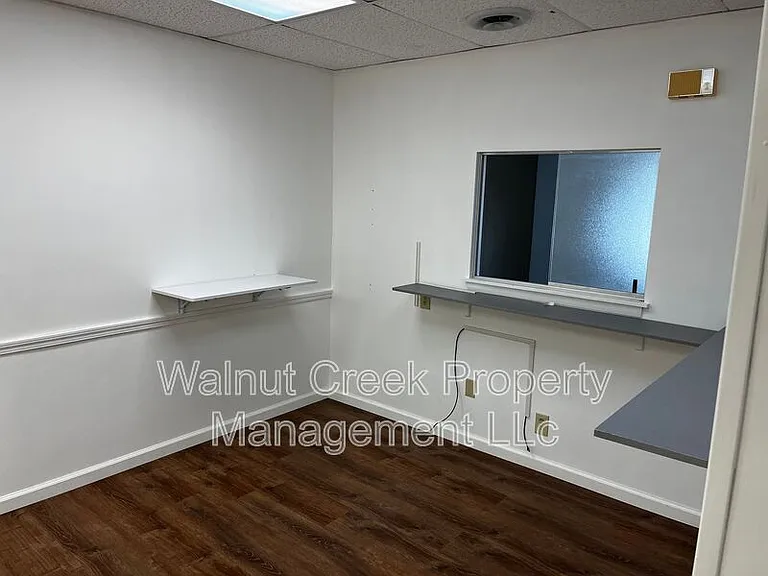 4642 Oberlin Ave #102 — Photo 4