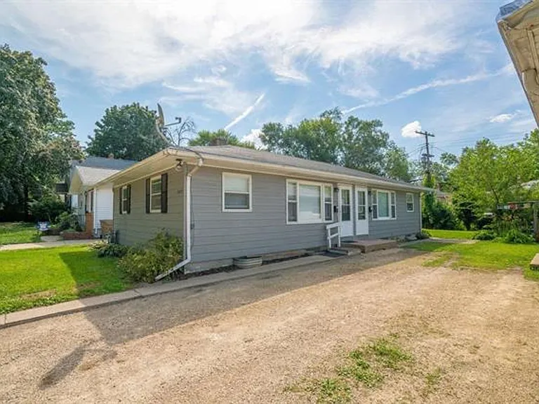 3009 Hermina St — Photo 1