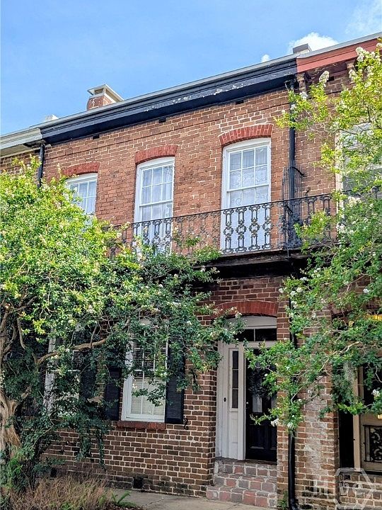 1st image of 510 E State St