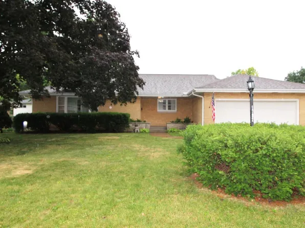 1702 W Christine Ave, Peoria, IL 61614