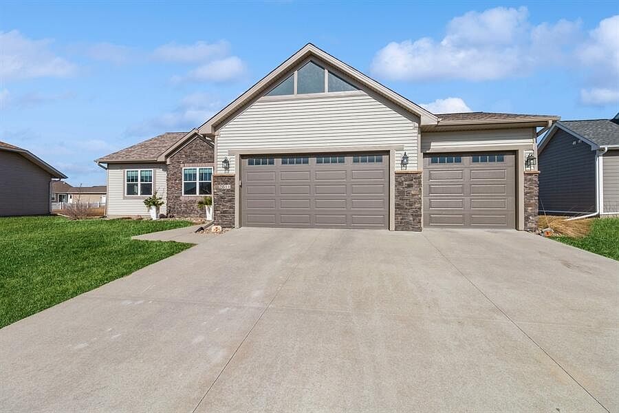 1st image of 2811 Weston Dr