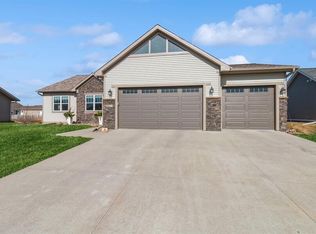 2811 Weston Dr, Ames, IA 50010