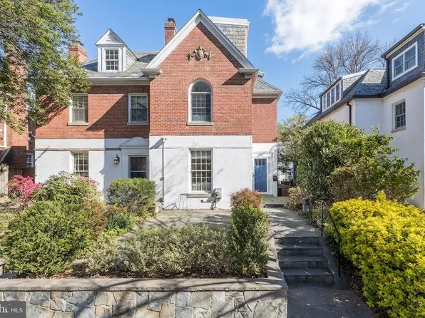 2927 Cathedral Ave NW, Washington, DC 20008