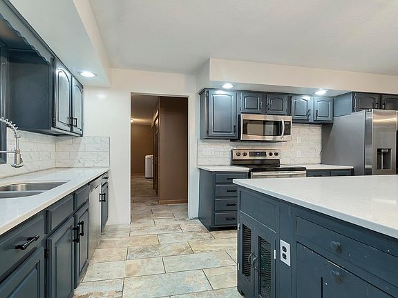 2nd image of 5230 Solitude Dr