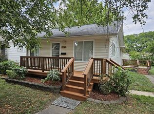 1873 Academy St, Ferndale, MI 48220