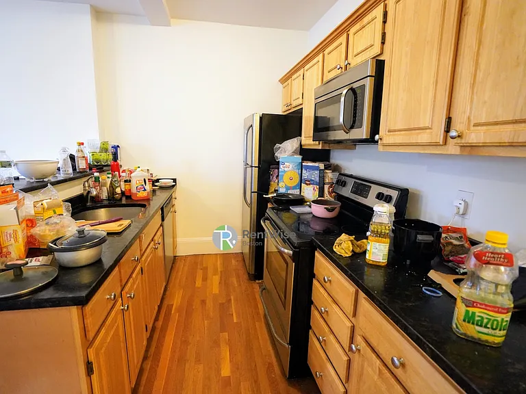 1322 Commonwealth Ave #6 — Photo 3