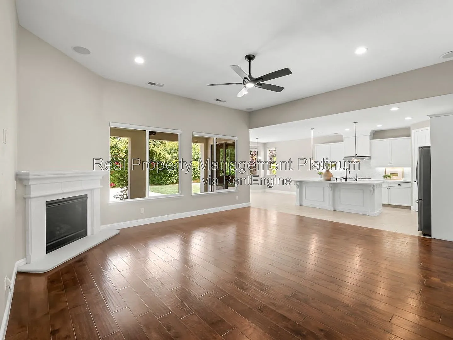 4 bed, 3.0 bath, 2491 sqft, $3,395 — Photo 4