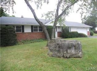 1291 Walnut Ln, Macungie, PA 18062