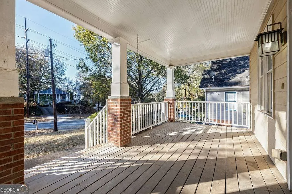 4 bed, 2.0 bath, $2,900 — Photo 3