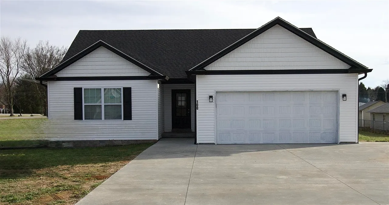 3 bed, 1500 sqft, $2,495 — Photo 1