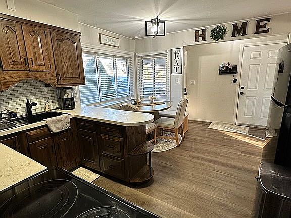 5th image of 90 Sunrise Ln