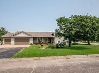 1002 6th Ave NW, Perham, MN 56573