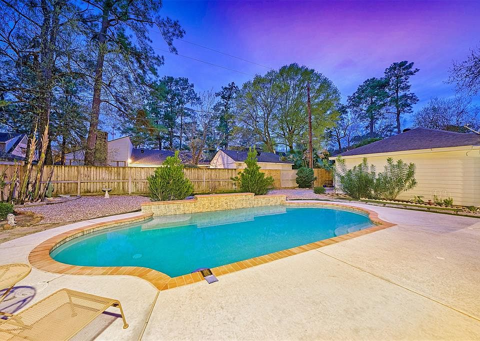 1st image of 11911 Fawnview Dr