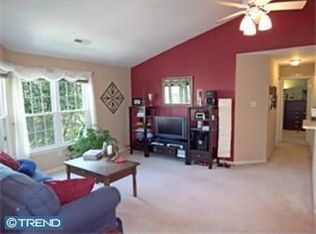 41017 Coopers Pl, Holland, PA 18966