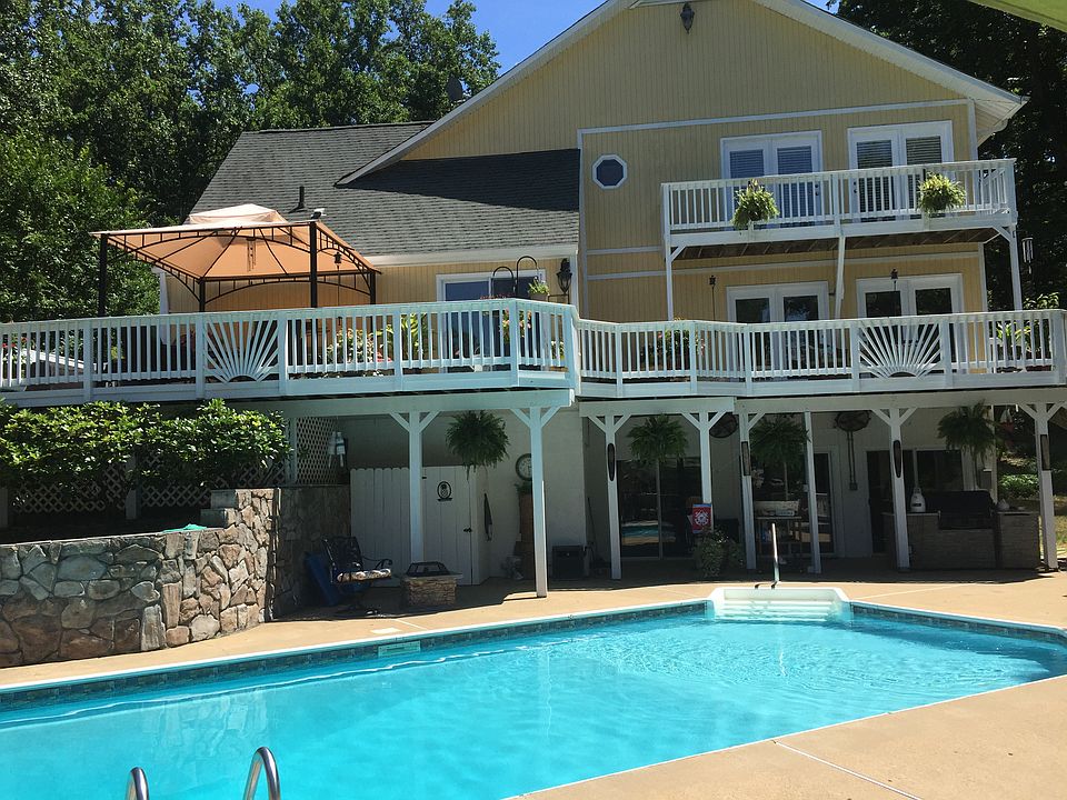1st image of 103 Paynes Ln