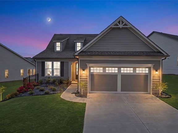 3rd image of 320 Salton Way