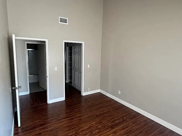 8132 Larson Ave #6 — Photo 6