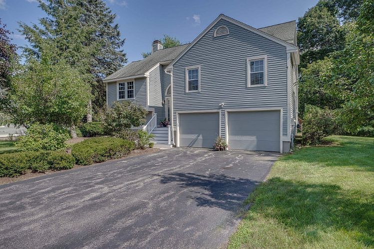 1st image of 10 Fox Run Rd #2