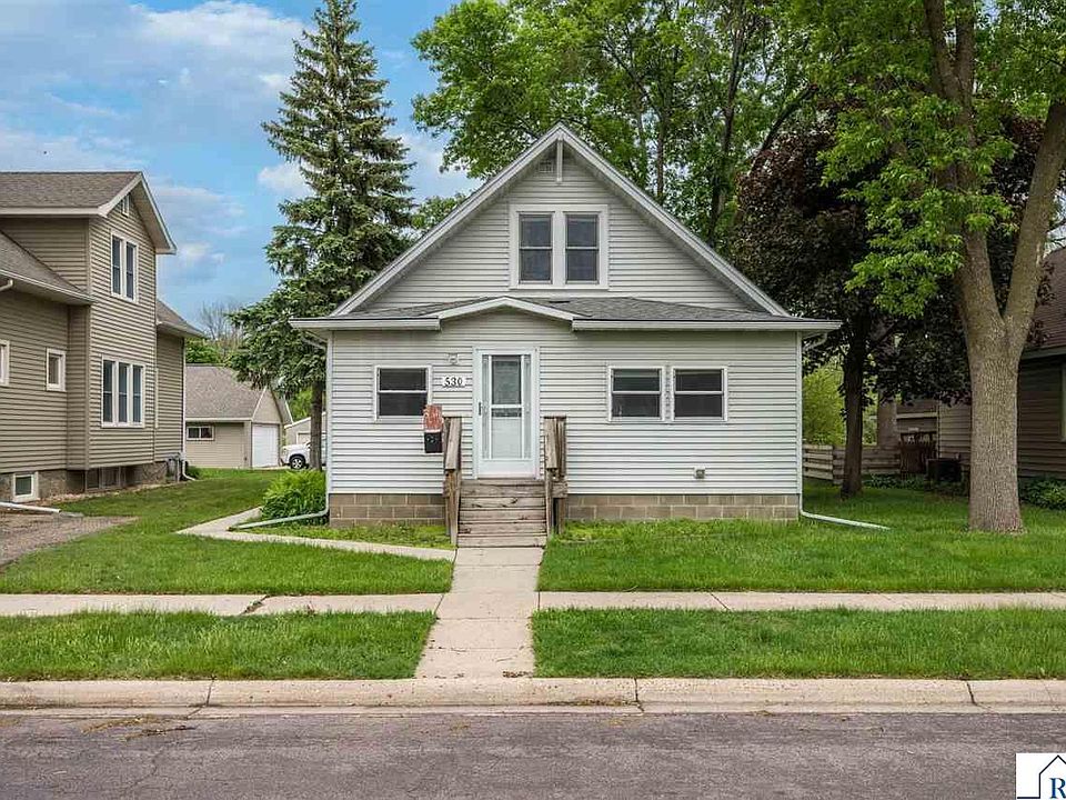 1st image of 530 Lyndale St