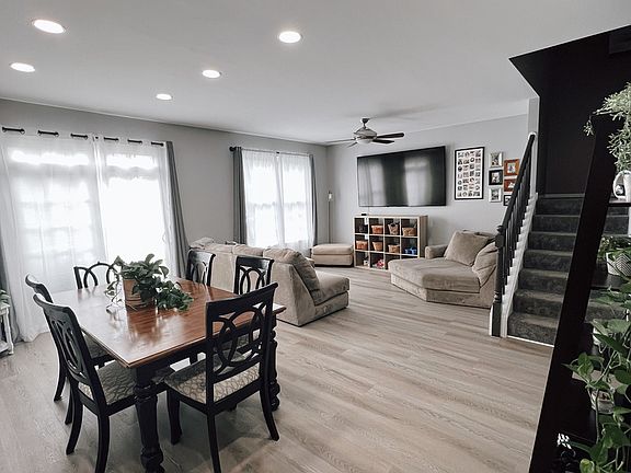 5th image of 119 Neutrenton Ave