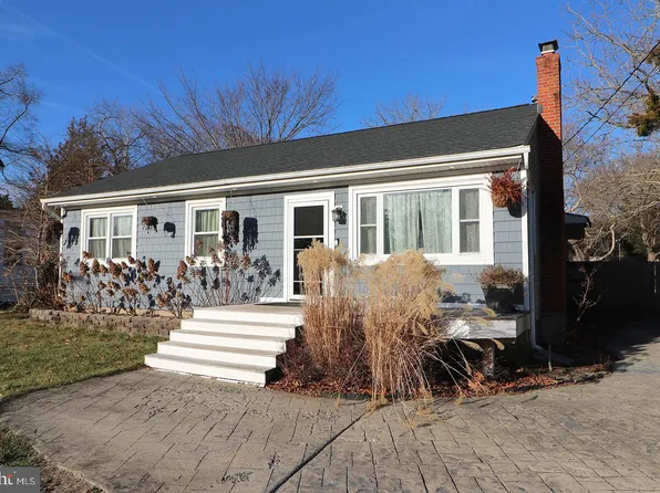 728 W Bay Ave, Barnegat, NJ 08005