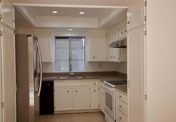 4th image of 1136 Arcadia Ave Unit G
