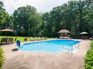 107 Dogwood Ct, Dickson, TN 37055