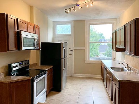 5th image of 4623 Maryland Ave #2F