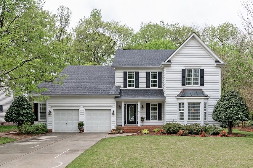 124 Abbotsbury Court