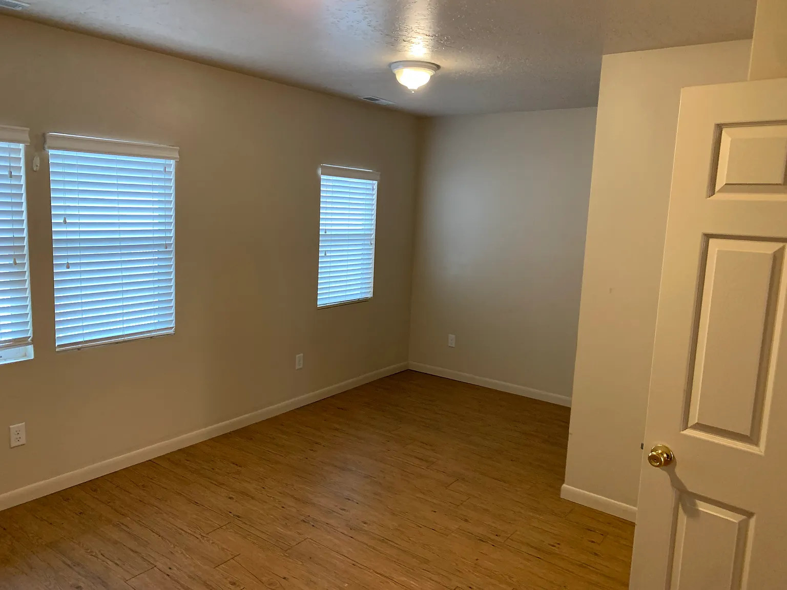 585 N Main St - Tooele, UT — Photo 3