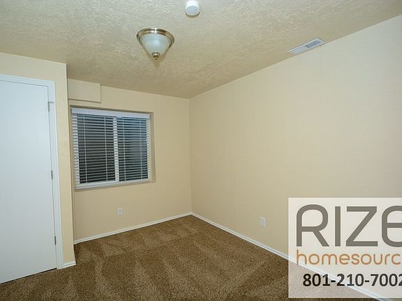 5th image of 3308 S Florabund Cir