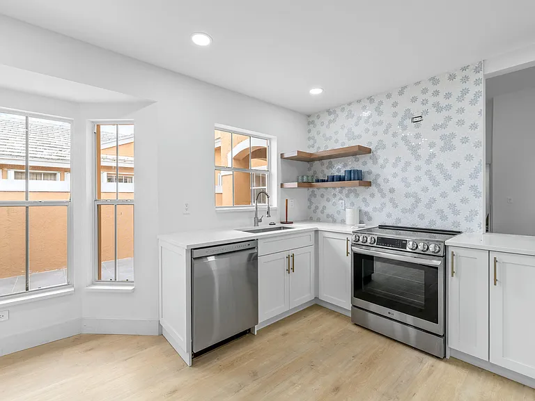 2650 Neaton Ct — Photo 12