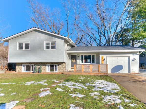 3018 Diamond St, Ames, IA 50010