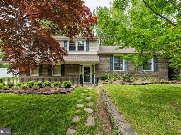 805 Murray Ave, Cherry Hill, NJ 08002