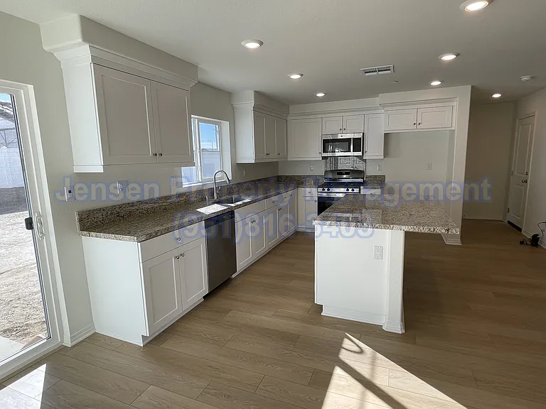 5211 Arroyo St — Photo 5