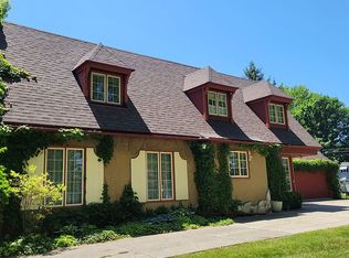 919 S 4th Ave #919, Washington, IA 52353