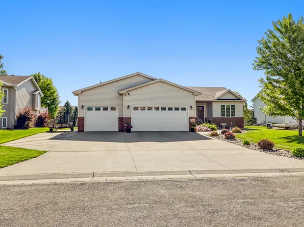 503 9th St NE, Dilworth, MN 56529