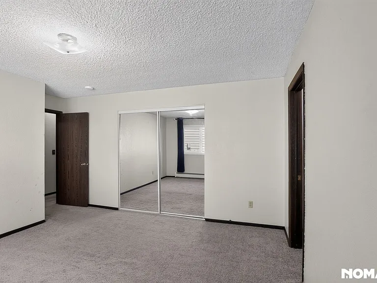 8317 Jewel Lake Rd #B — Photo 23